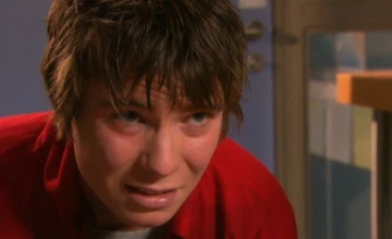 Кадр из сериала Молокососы 2 сезон