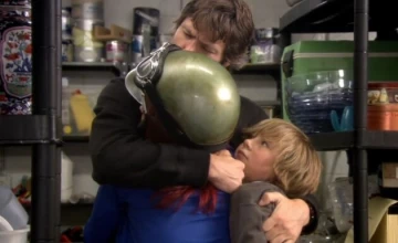 Кадр из сериала Молокососы 4 сезон